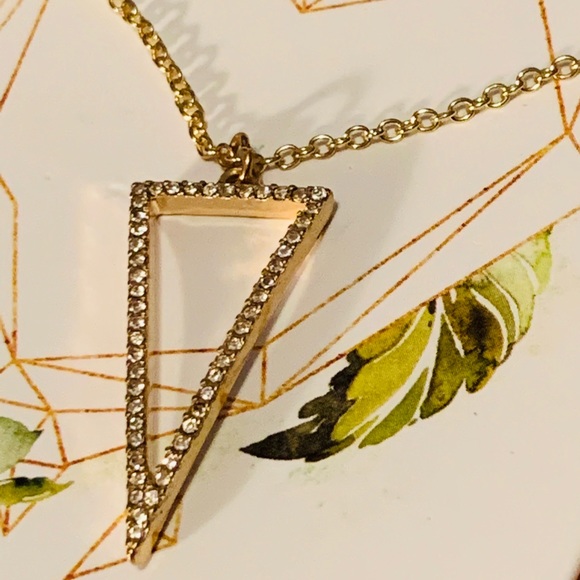 🆕 GET GEM PAVE TRIANGLE NECKLACE - Picture 3 of 6